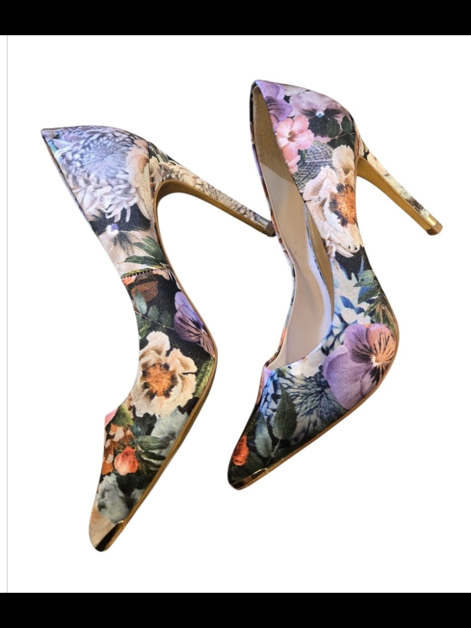 Ted Baker London Floral Heels In Size 38.5 (Us 7.5)